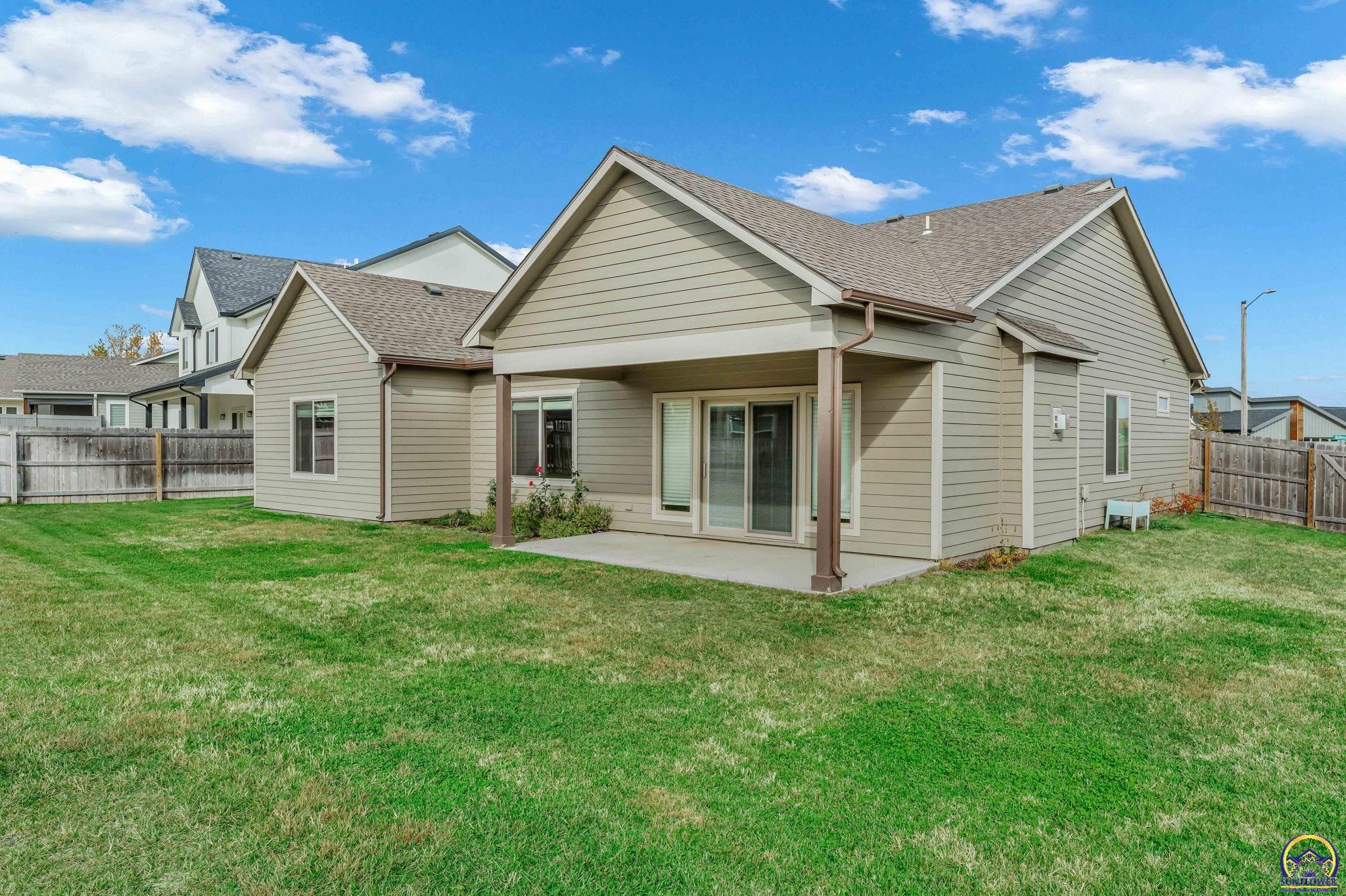 Lawrence, Kansas 66049, United States, 3 Bedrooms Bedrooms, ,2 BathroomsBathrooms,Residential,Pending,35983