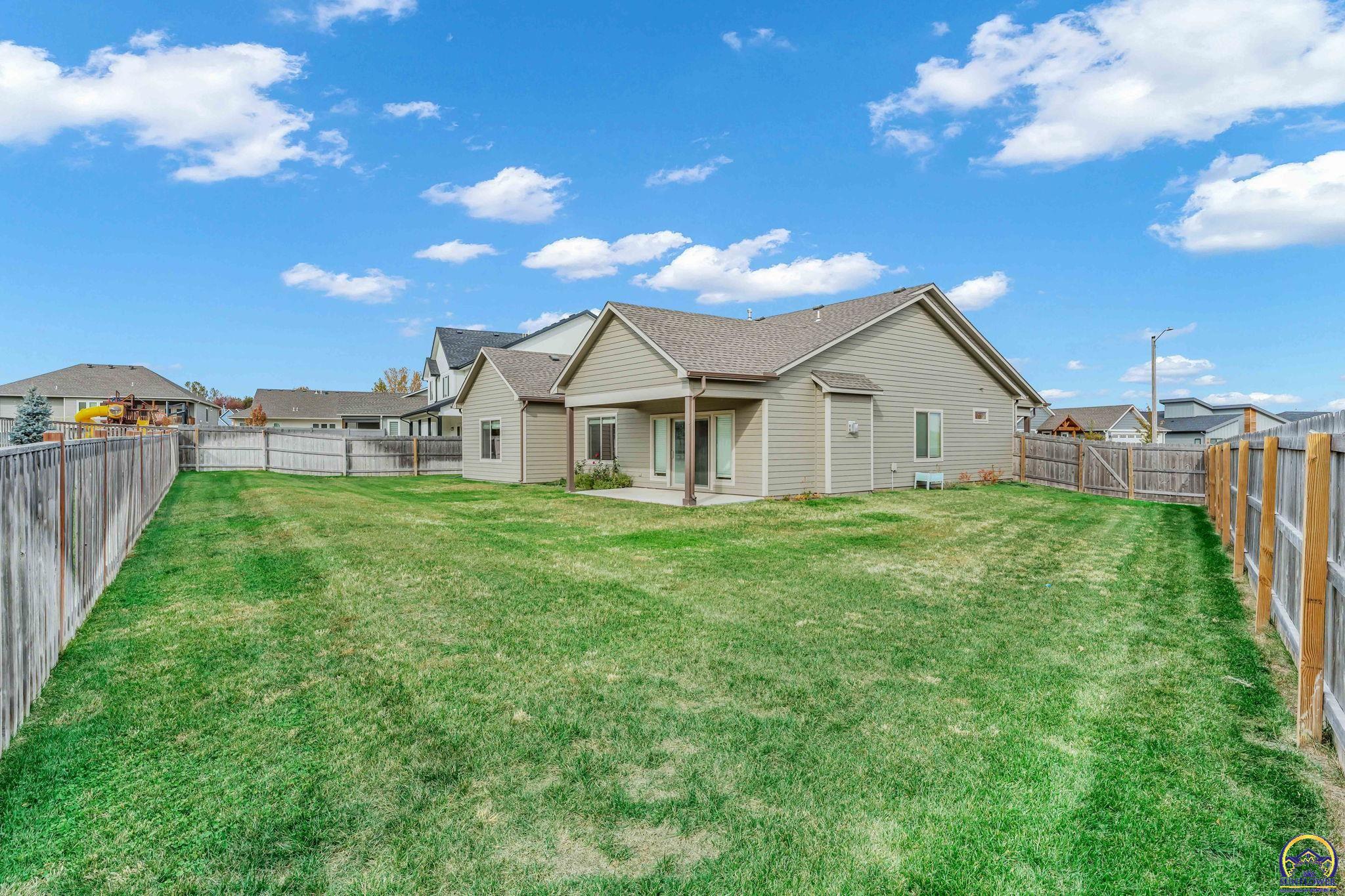 Lawrence, Kansas 66049, United States, 3 Bedrooms Bedrooms, ,2 BathroomsBathrooms,Residential,Pending,35983