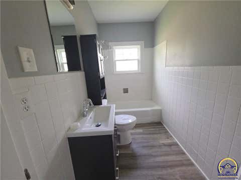 Tiny photo for 1101 SW Billard Ave, Topeka, KS 66604 (MLS # 245562)