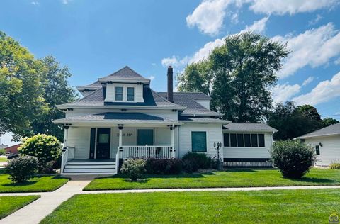 Tiny photo for 12 N 10th St, Seneca, KS 66538 (MLS # 245648)