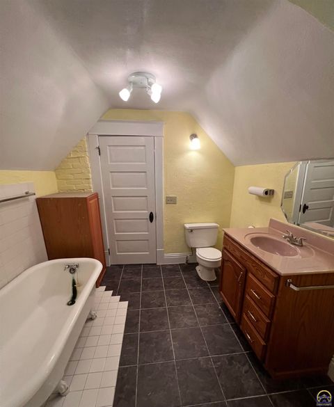 Tiny photo for 12 N 10th St, Seneca, KS 66538 (MLS # 245648)