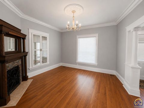 Tiny photo for 12 N 10th St, Seneca, KS 66538 (MLS # 245648)