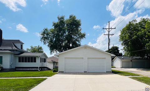 Tiny photo for 12 N 10th St, Seneca, KS 66538 (MLS # 245648)