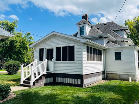 Tiny photo for 12 N 10th St, Seneca, KS 66538 (MLS # 245648)