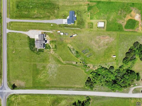 Tiny photo for 7630 SE Berryton Rd, Berryton, KS 66409 (MLS # 244732)