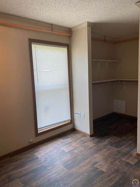 Tiny photo for 4847 SW 29th St, Topeka, KS 66614 (MLS # 245936)