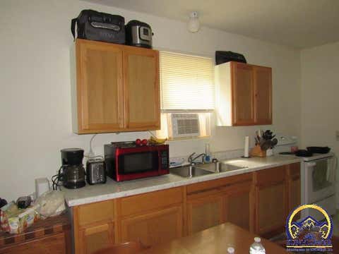 Tiny photo for 733 NE Winfield Ave, Topeka, KS 66616 (MLS # 246023)