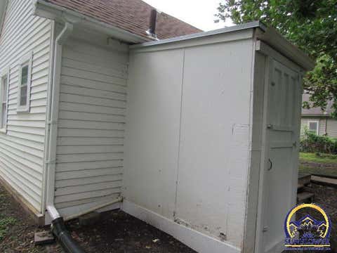 Tiny photo for 733 NE Winfield Ave, Topeka, KS 66616 (MLS # 246023)