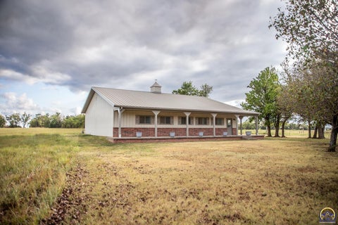Tiny photo for 11740 SW 40th St, Towanda, KS 67144 (MLS # 246798)