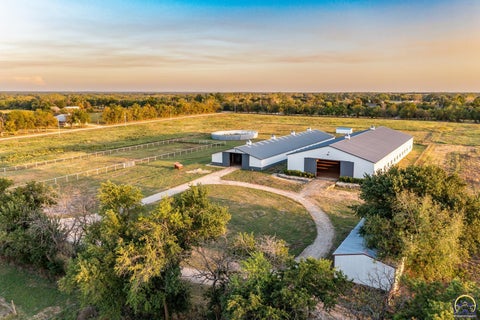 Tiny photo for 11740 SW 40th St, Towanda, KS 67144 (MLS # 246798)