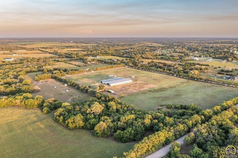 Tiny photo for 11740 SW 40th St, Towanda, KS 67144 (MLS # 246798)