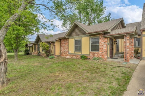 Tiny photo for 1505 Linn Street, Valley Falls, KS 66610 (MLS # 244499)