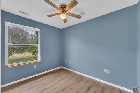 Tiny photo for 1505 Linn Street, Valley Falls, KS 66610 (MLS # 244499)