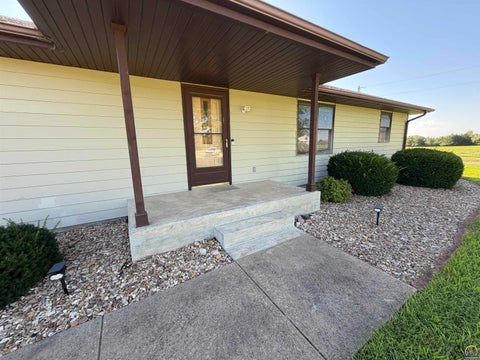 Tiny photo for 6130 NE Shaffer Rd, Topeka, KS 66617 (MLS # 245550)