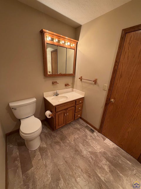 Tiny photo for 6130 NE Shaffer Rd, Topeka, KS 66617 (MLS # 245550)
