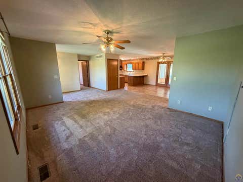 Tiny photo for 6130 NE Shaffer Rd, Topeka, KS 66617 (MLS # 245550)