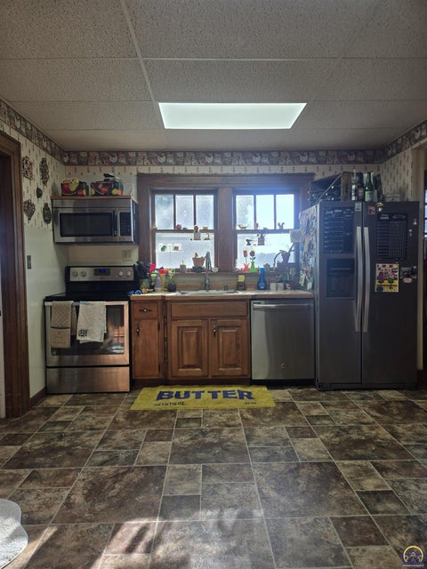 Tiny photo for 636 Road 170, Emporia, KS 66801 (MLS # 246589)