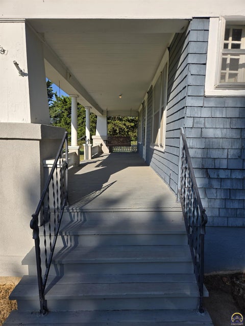 Tiny photo for 636 Road 170, Emporia, KS 66801 (MLS # 246589)