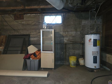 Tiny photo for 636 Road 170, Emporia, KS 66801 (MLS # 246589)
