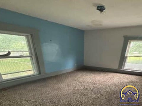 Tiny photo for 118 Sylvan St, Emporia, KS 66801 (MLS # 246264)