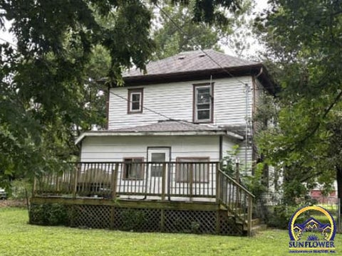 Tiny photo for 118 Sylvan St, Emporia, KS 66801 (MLS # 246264)