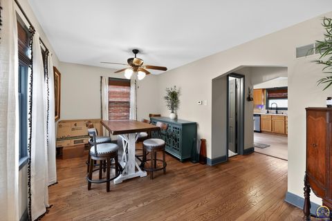 Tiny photo for 2645 SE 29th St, Topeka, KS 66605 (MLS # 244888)