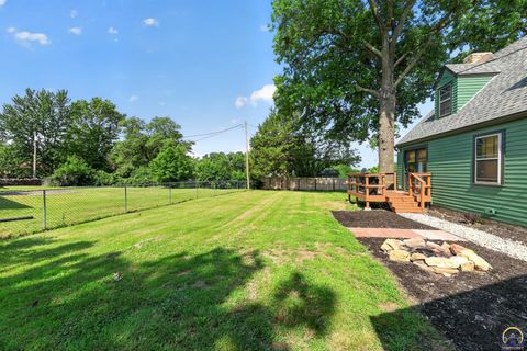 Tiny photo for 2645 SE 29th St, Topeka, KS 66605 (MLS # 244888)