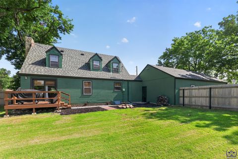 Tiny photo for 2645 SE 29th St, Topeka, KS 66605 (MLS # 244888)