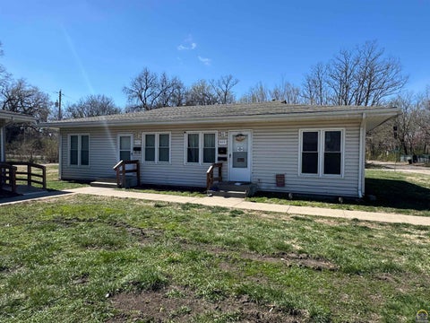 Tiny photo for 824826 SE 14th St, Topeka, KS 66607 (MLS # 243467)