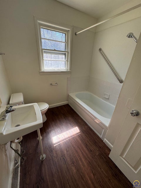 Tiny photo for 824826 SE 14th St, Topeka, KS 66607 (MLS # 243467)