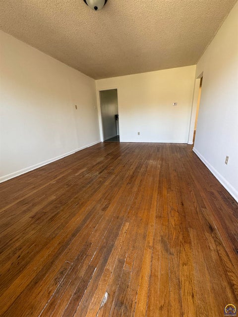 Tiny photo for 824826 SE 14th St, Topeka, KS 66607 (MLS # 243467)