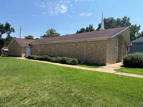 Tiny photo for 202 S 3rd St, Madison, KS 66860 (MLS # 246088)