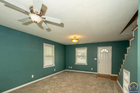 Tiny photo for 810 Francis St, Valley Falls, KS 66088 (MLS # 246890)