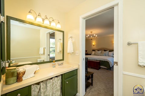 Tiny photo for 810 Francis St, Valley Falls, KS 66088 (MLS # 246890)