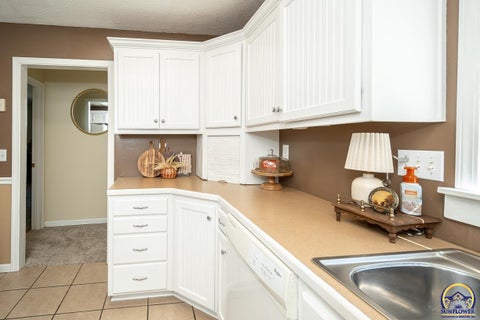 Tiny photo for 810 Francis St, Valley Falls, KS 66088 (MLS # 246890)
