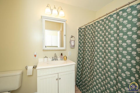 Tiny photo for 810 Francis St, Valley Falls, KS 66088 (MLS # 246890)