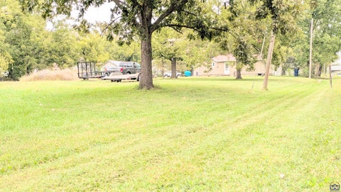 Tiny photo for 619 Ivy St, Admire, KS 66830 (MLS # 246833)