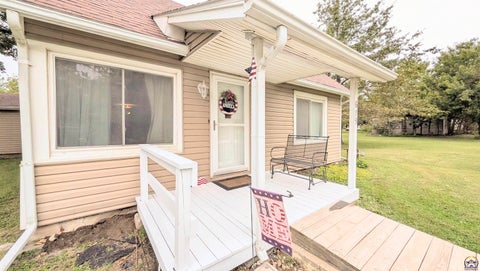 Tiny photo for 619 Ivy St, Admire, KS 66830 (MLS # 246833)