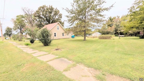 Tiny photo for 619 Ivy St, Admire, KS 66830 (MLS # 246833)