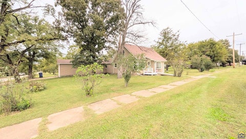 Tiny photo for 619 Ivy St, Admire, KS 66830 (MLS # 246833)