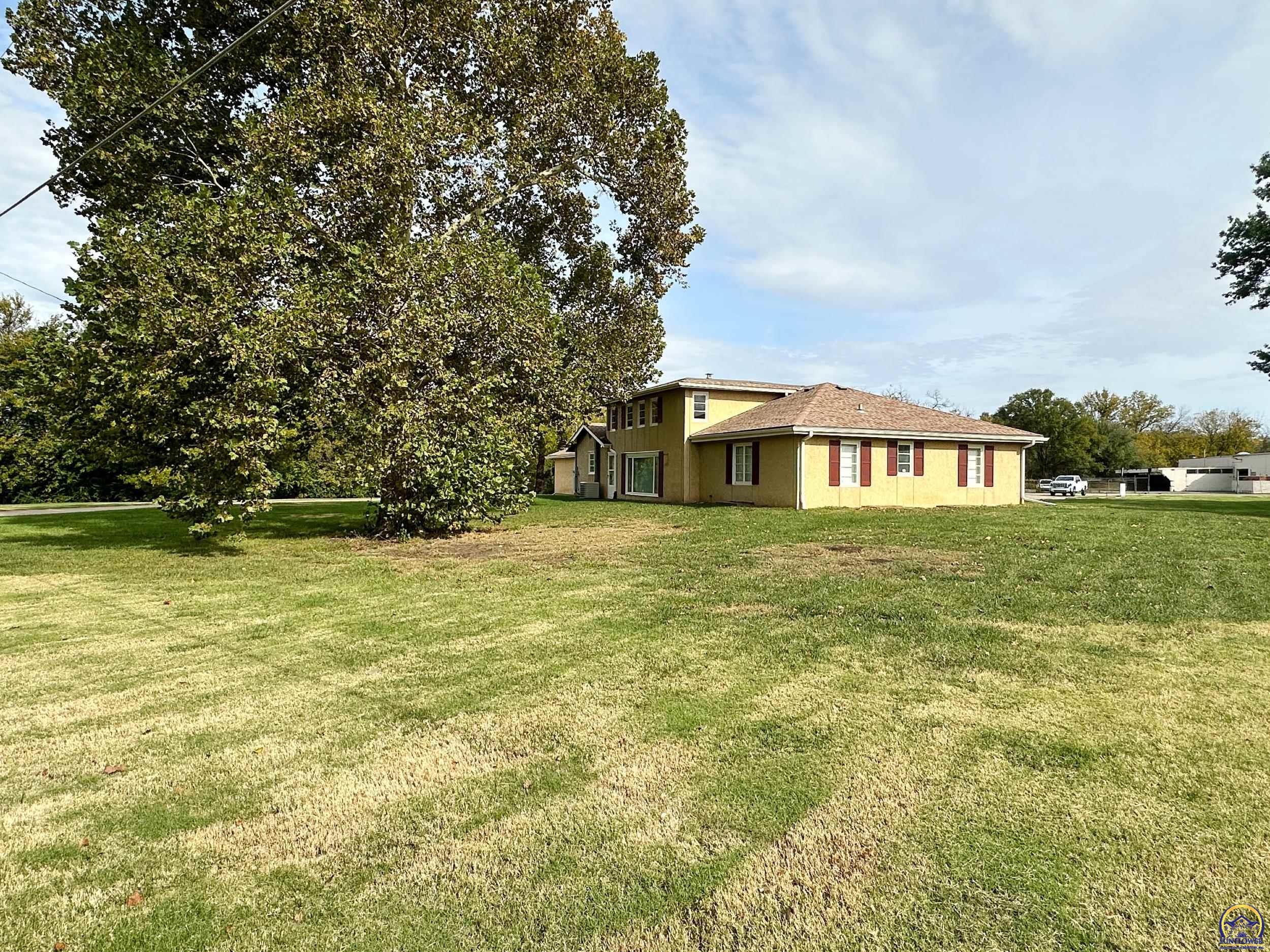 Topeka, Kansas 66605, United States, ,Commercial,Active,238377