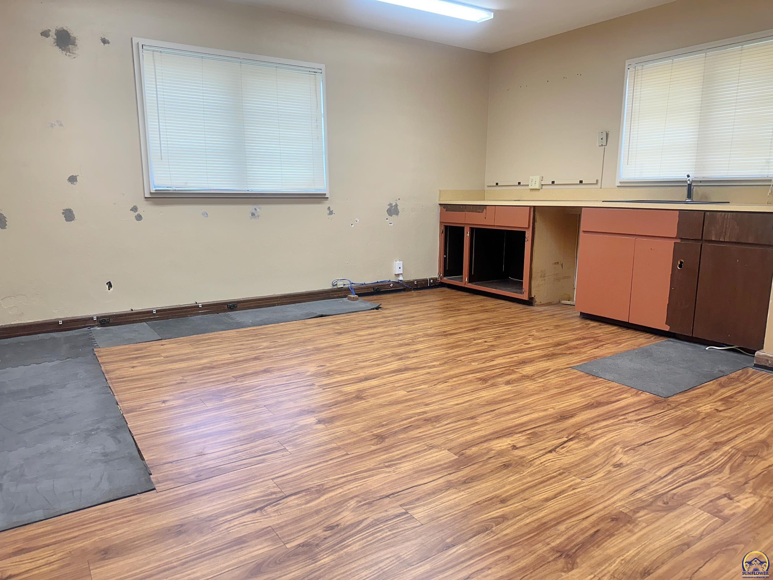 Topeka, Kansas 66605, United States, ,Commercial,Active,238377