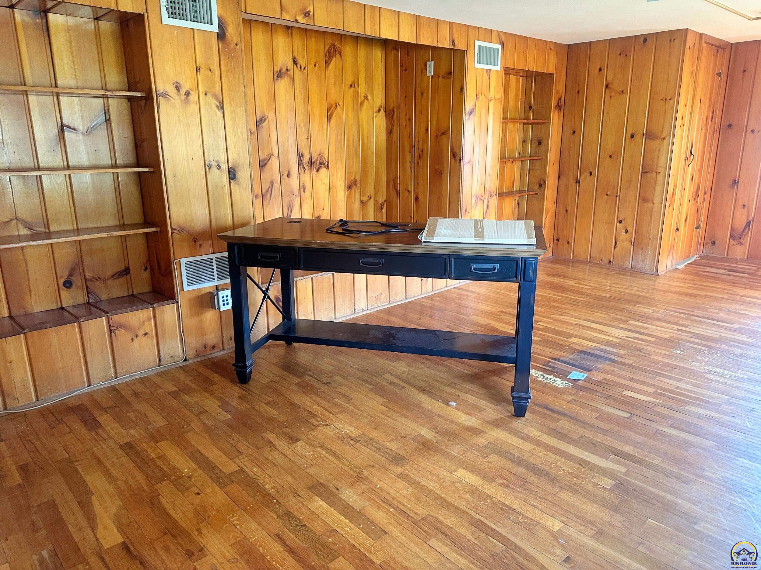 Topeka, Kansas 66605, United States, ,Commercial,Active,238377