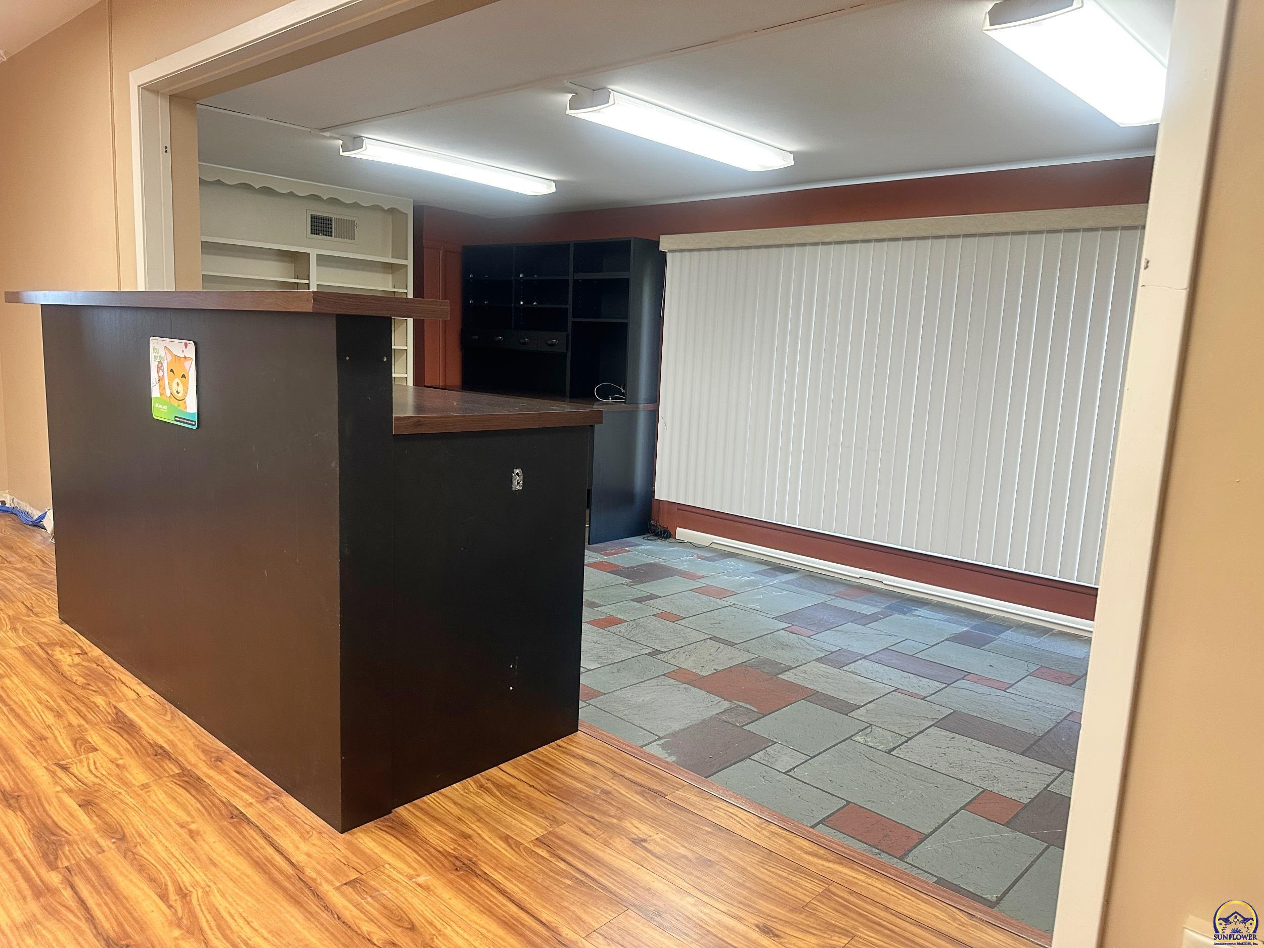 Topeka, Kansas 66605, United States, ,Commercial,Active,238377