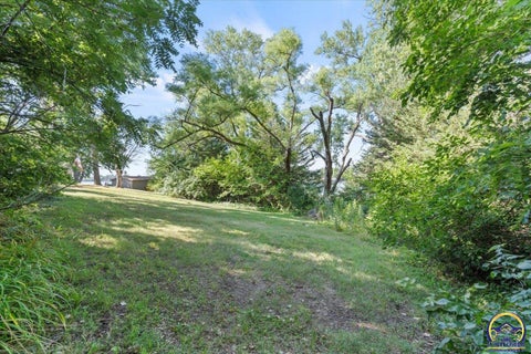 Tiny photo for 160 Lakeshore Dr, Council Grove, KS 66846 (MLS # 244214)