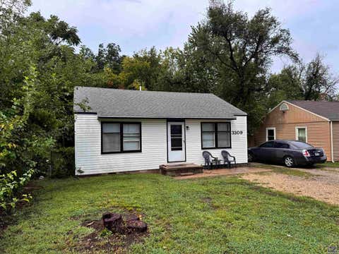 Tiny photo for 3309 SE Indiana Ave, Topeka, KS 66605 (MLS # 246143)