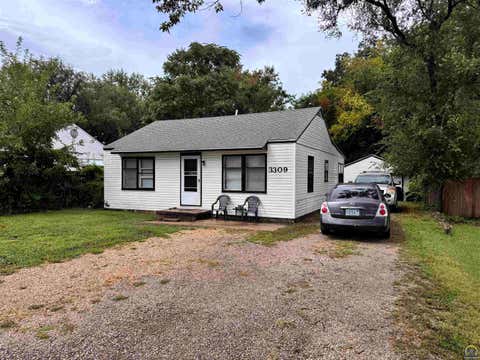 Tiny photo for 3309 SE Indiana Ave, Topeka, KS 66605 (MLS # 246143)