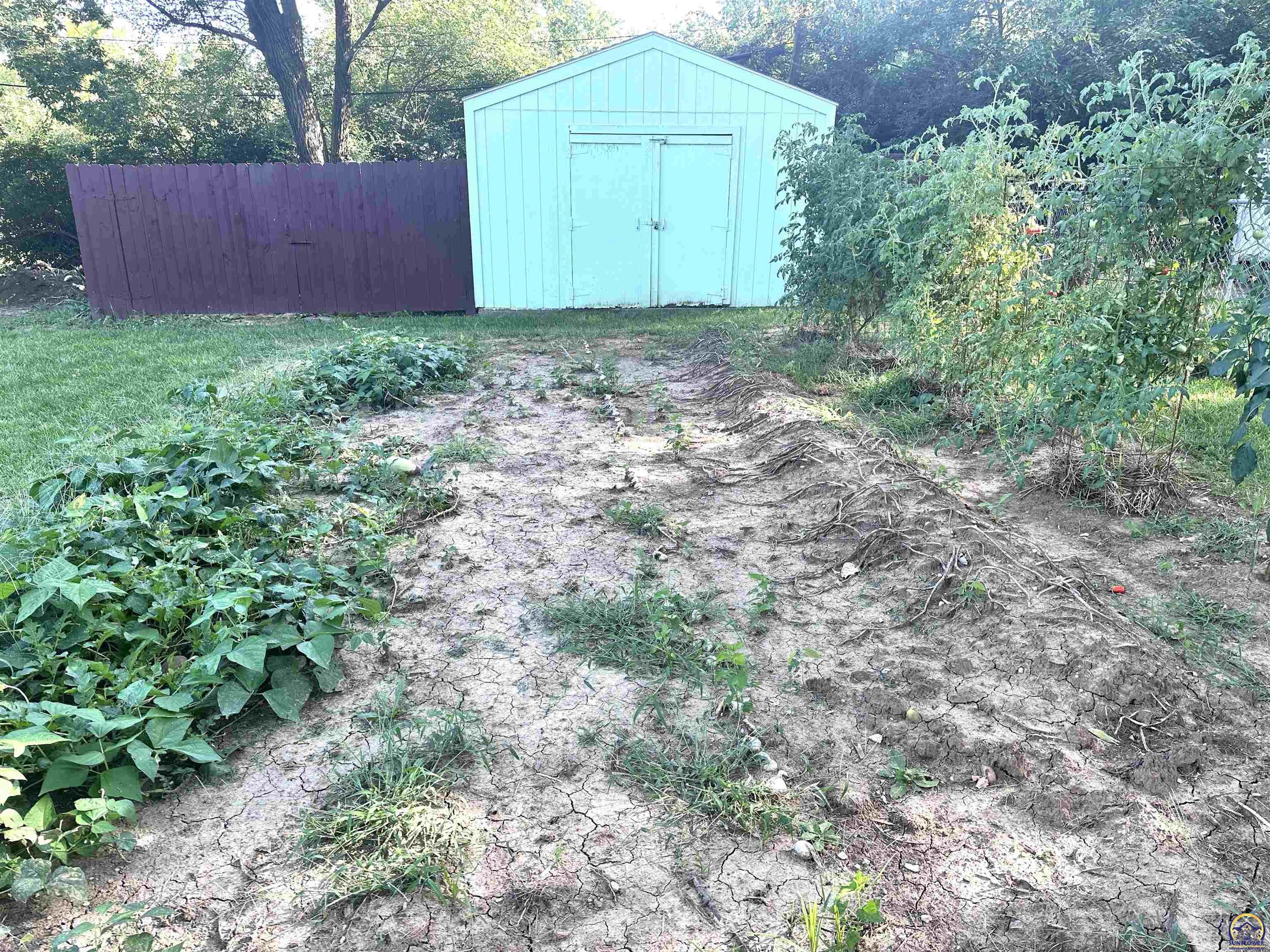 Topeka, Kansas 66618, United States, 2 Bedrooms Bedrooms, ,1 BathroomBathrooms,Residential,Pending,195268