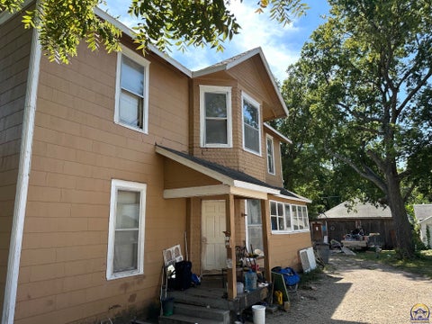 Tiny photo for 421 Congress St, Emporia, KS 66801 (MLS # 246199)