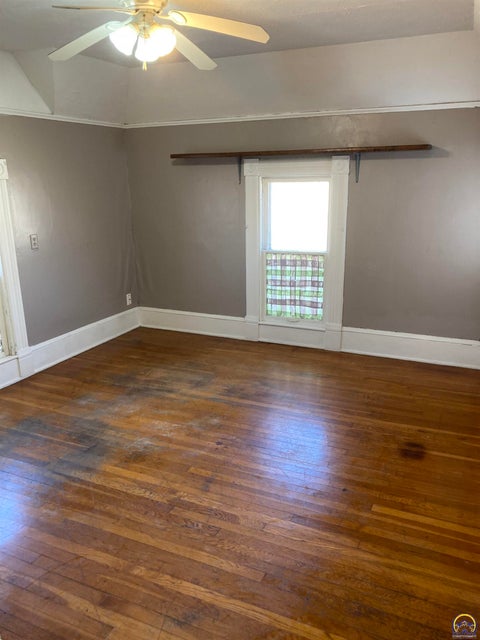 Tiny photo for 1269 SW Lane St, Topeka, KS 66604 (MLS # 246040)